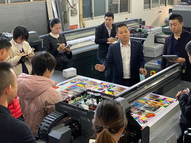Z6尊龙凯时机械平板打印机培训